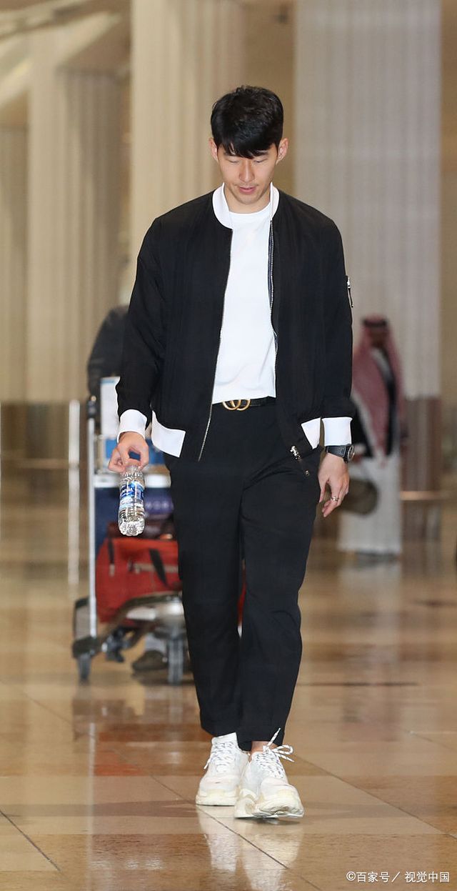 韩国最佳男足运动员孙兴慜归来,其是否出战中韩之战还是未知数